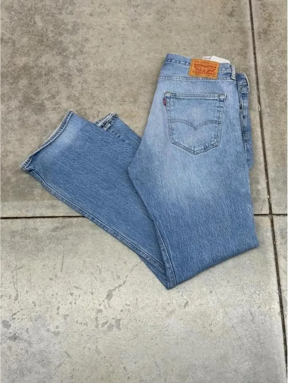 vintage levis 501 faded blue straight fit leg jeans size 36 x 32